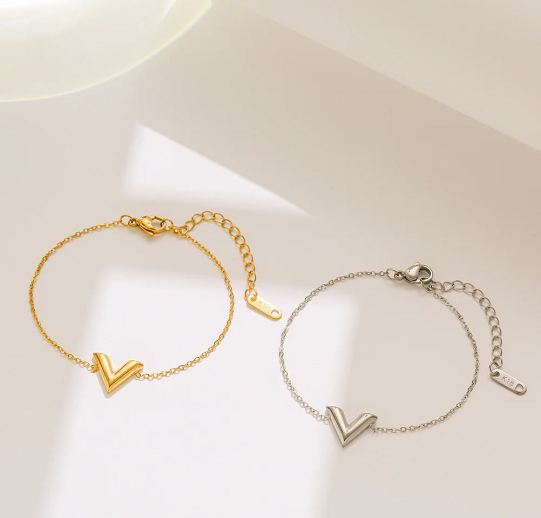 V armband