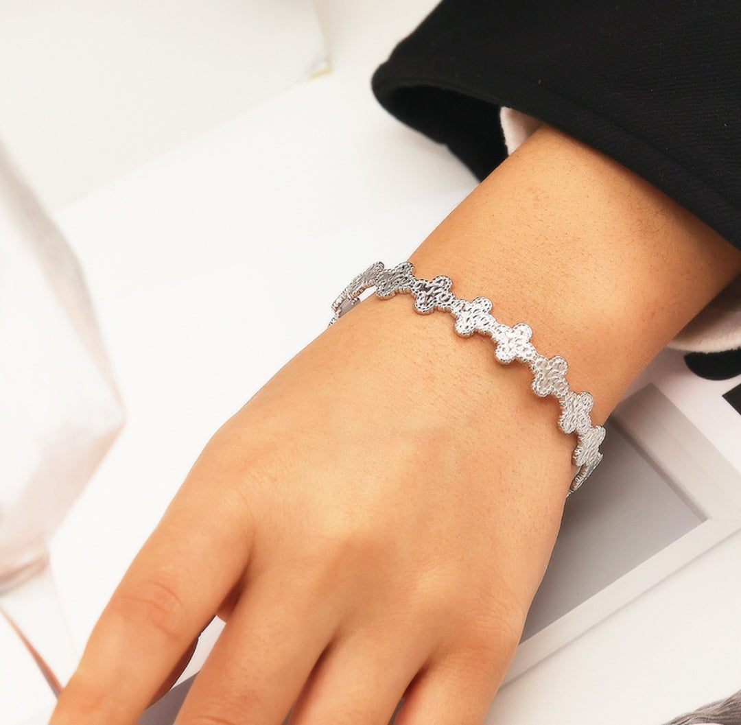 Klaver bangle