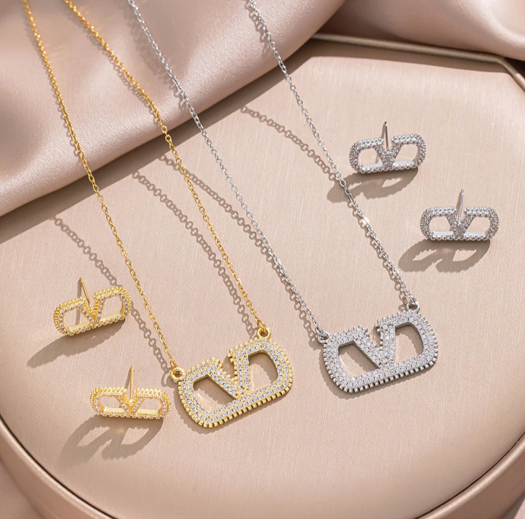 Chic V sieradenset met steentjes