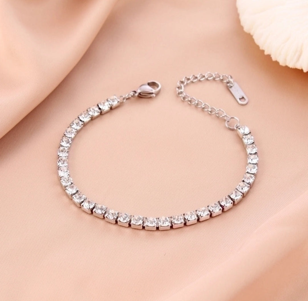Stijlvol armband met steetjes