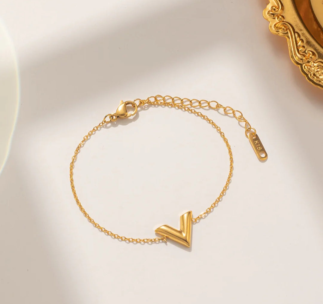 V armband